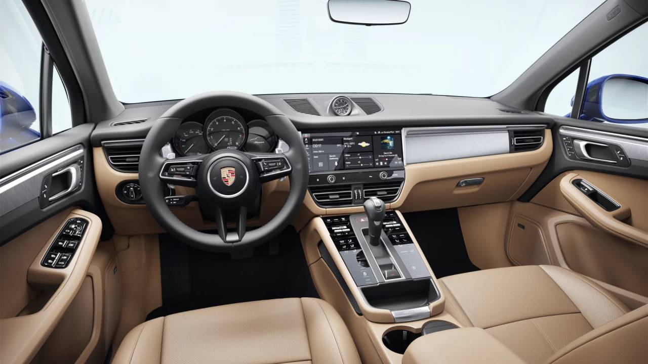 2026 Porsche Macan T photo 10
