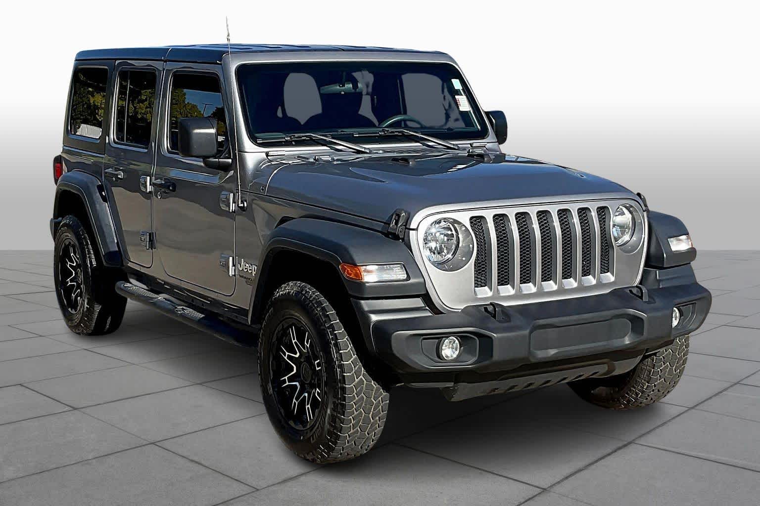 2018 Jeep Wrangler Unlimited Sport photo 2