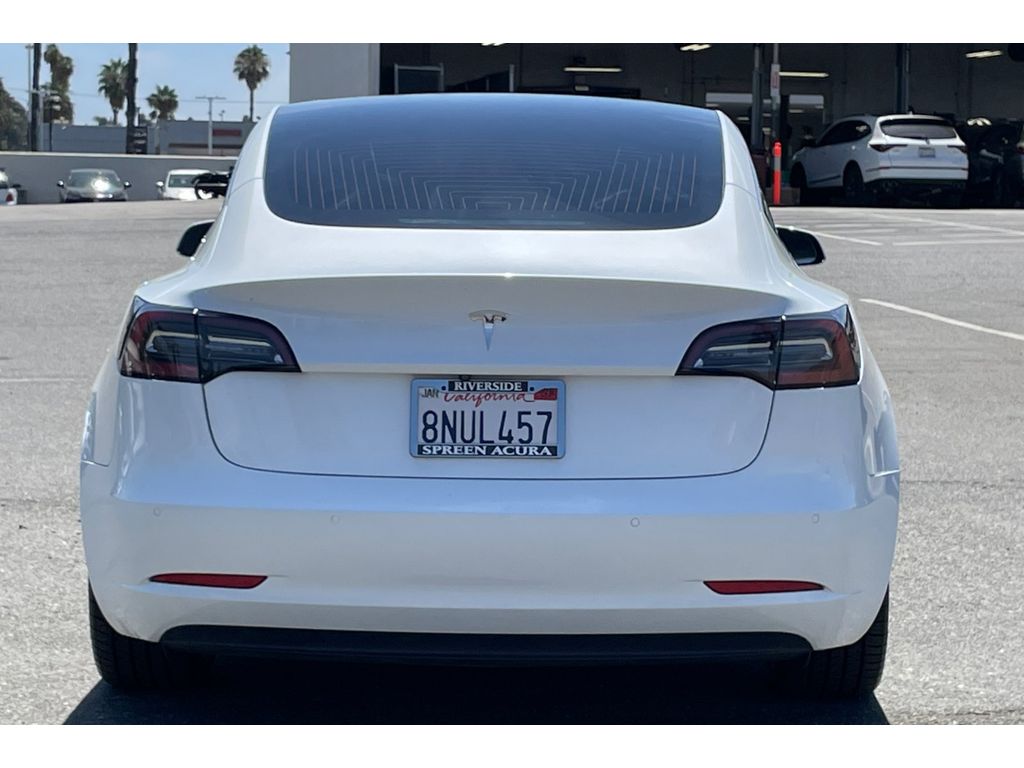 2020 Tesla Model 3 Standard Range photo 4