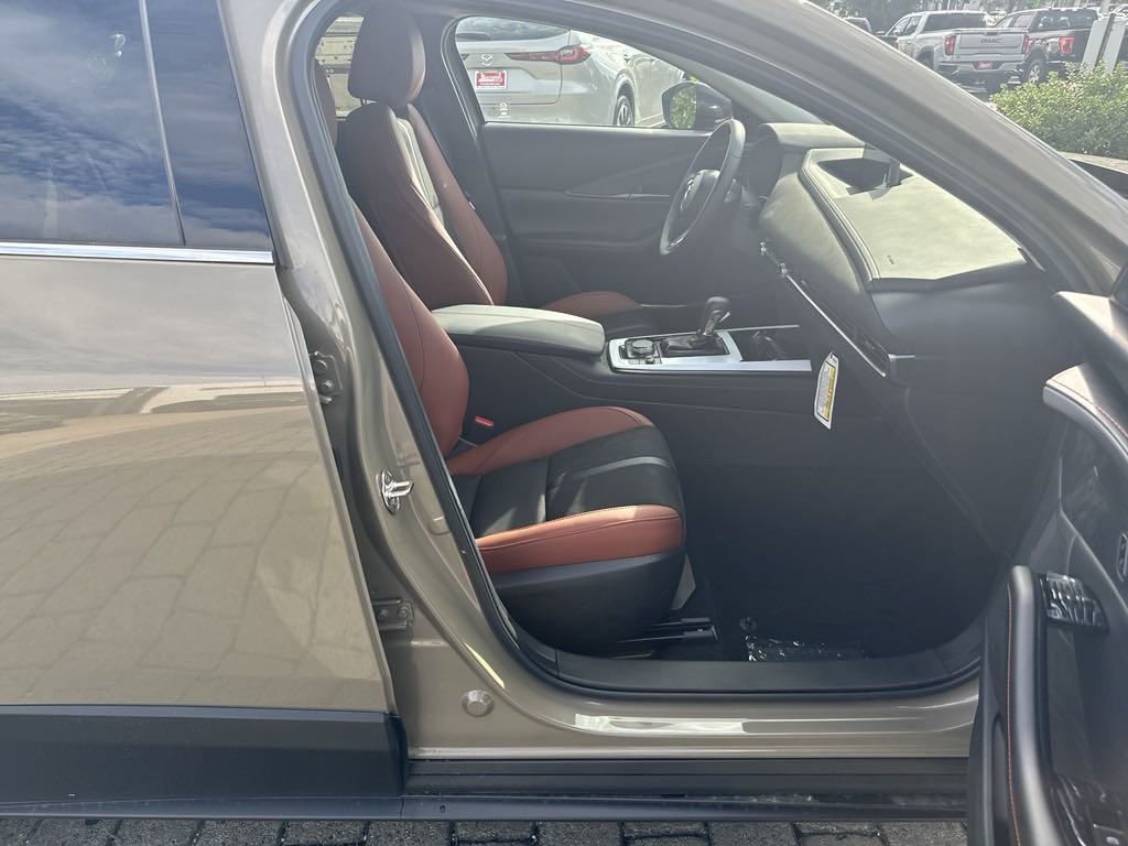 2024 Mazda CX-30 2.5 Turbo Carbon photo 11