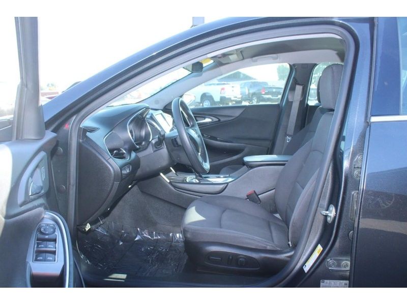 2016 Chevrolet Malibu 1LT photo 8