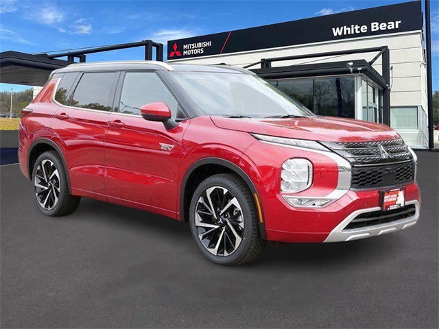 2025 Mitsubishi Outlander Plug-in Hybrid SEL's photo