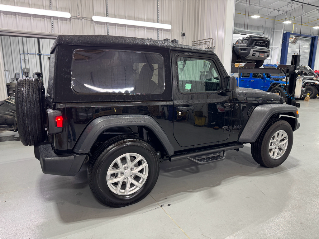 2023 Jeep Wrangler Sport S photo 9