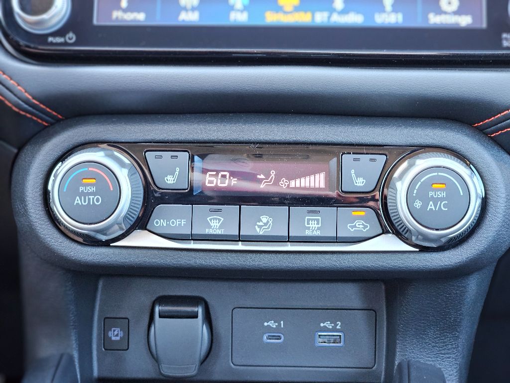2025 Nissan Versa SR photo 18