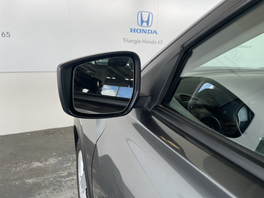 2024 Nissan Kicks S photo 27