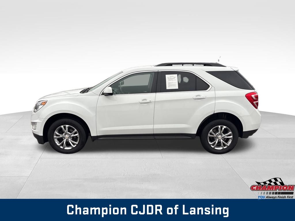 2017 Chevrolet Equinox LT photo 3