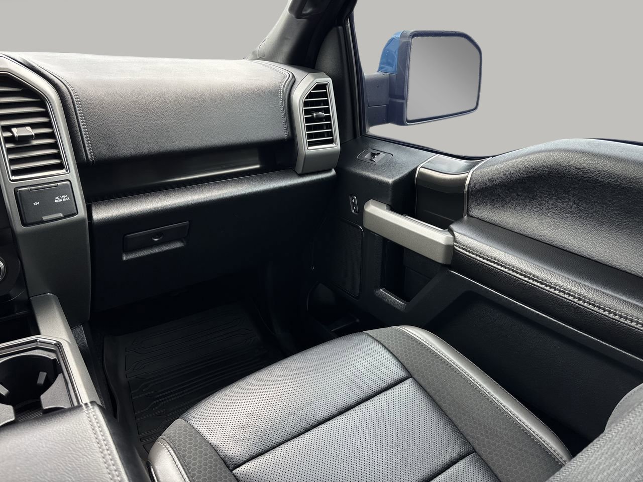 2020 Ford F-150 Raptor photo 13