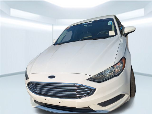 2017 Ford Fusion Hybrid SE photo 2
