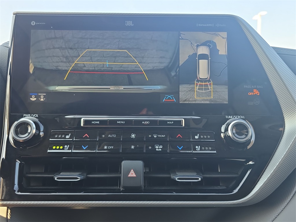 2020 Toyota Highlander Platinum photo 21