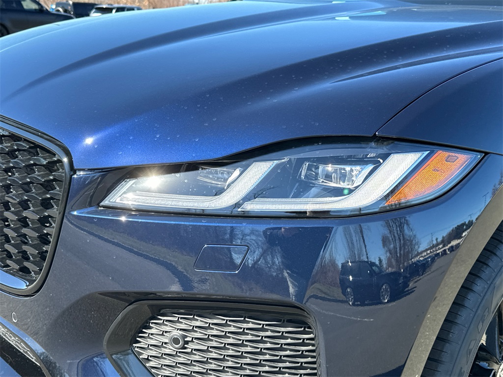 2026 Jaguar F-PACE P250 R-Dynamic S photo 7