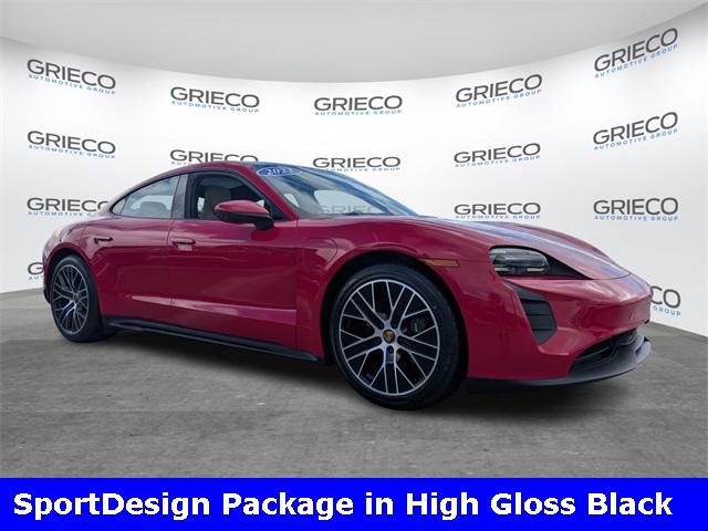 2023 Porsche Taycan Base's photo