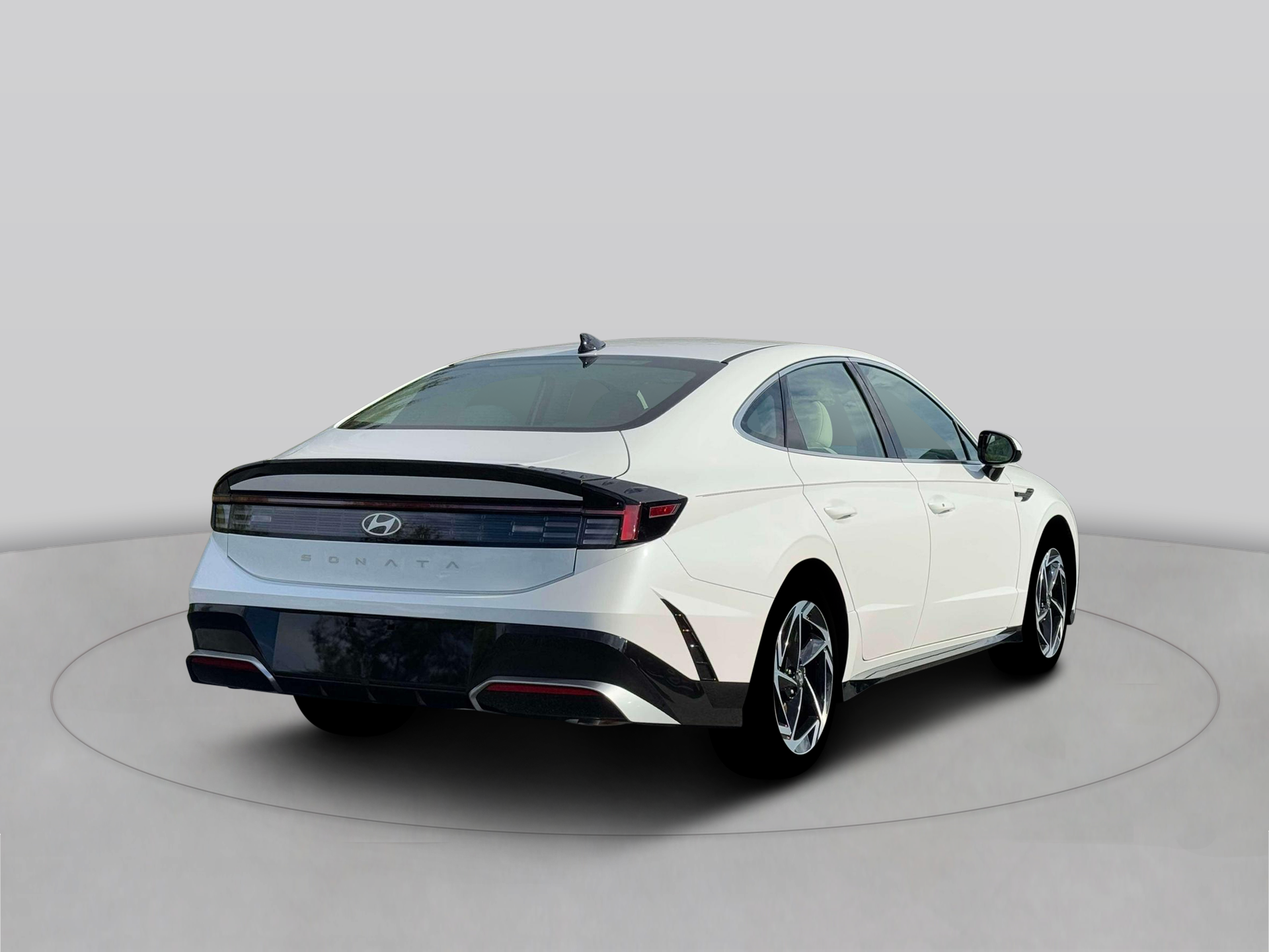 2026 Hyundai Sonata SEL Sport photo 4