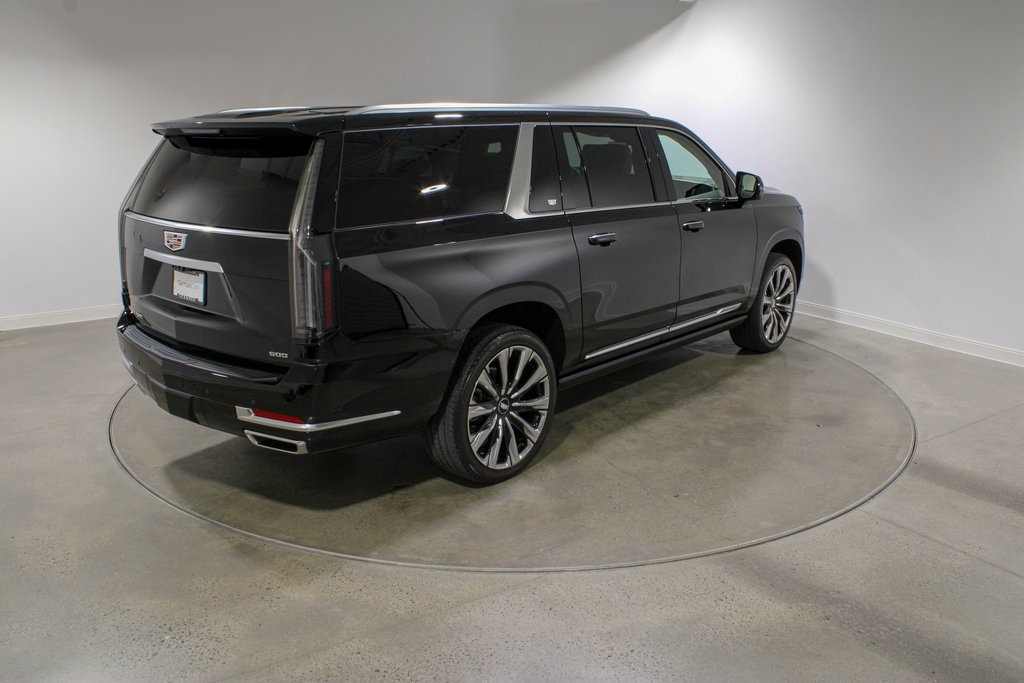 2025 Cadillac Escalade ESV Premium Luxury Platinum photo 3