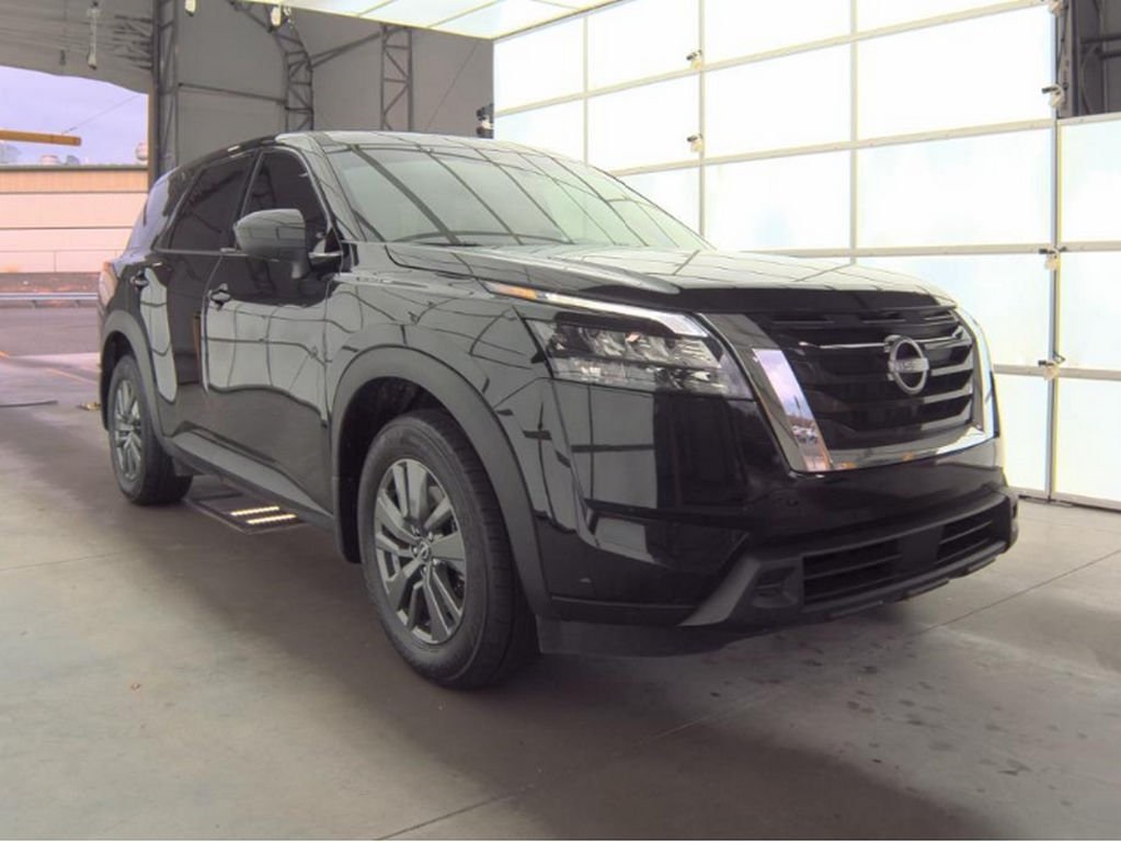 2024 Nissan Pathfinder S photo 3