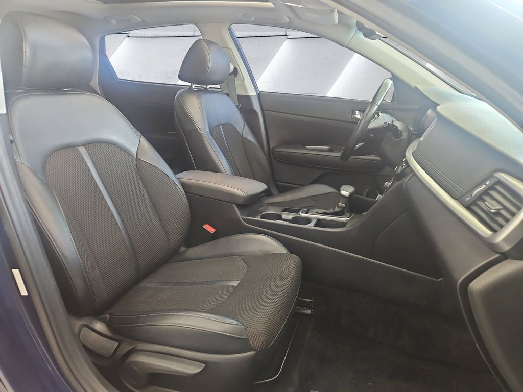 2019 Kia Optima S photo 14