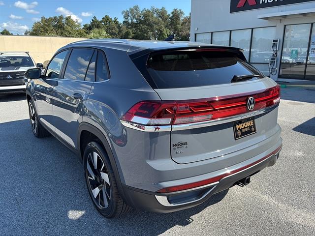 2026 Volkswagen Atlas Cross Sport SE photo 4
