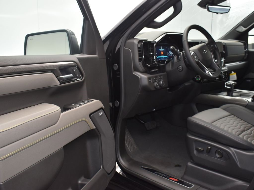 2026 Chevrolet Silverado 1500 ZR2 photo 11