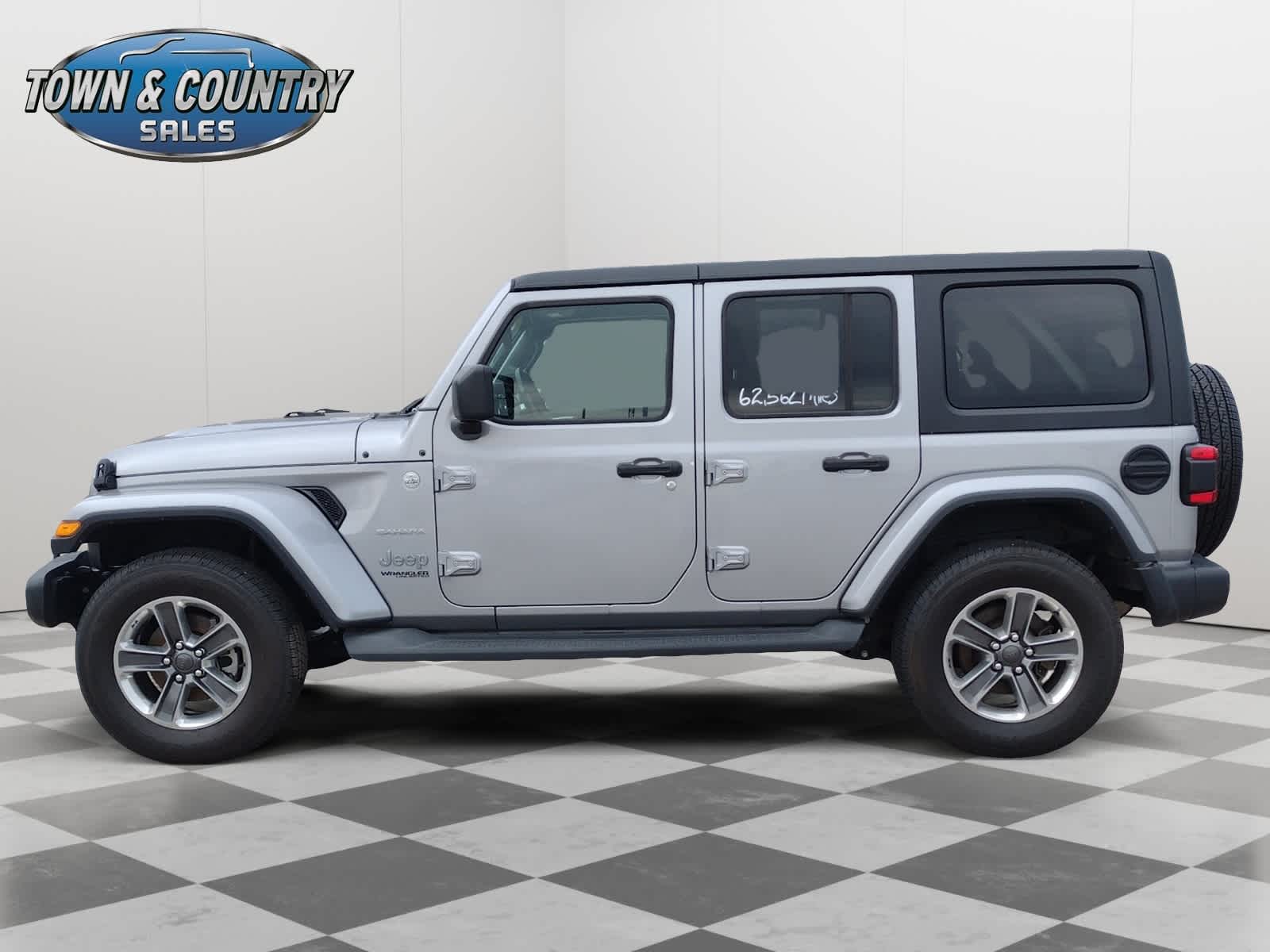 2019 Jeep Wrangler Unlimited Sahara photo 4