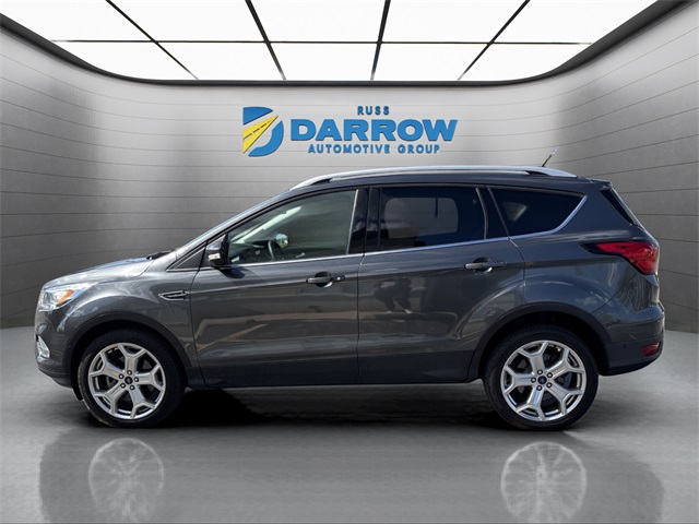 2019 Ford Escape Titanium photo 2