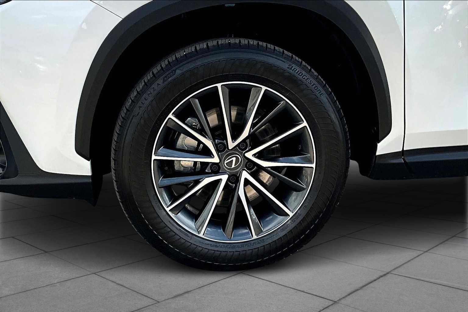 2024 Lexus NX 350 Premium photo 9