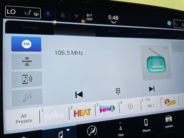 2025 Chrysler Pacifica photo 27