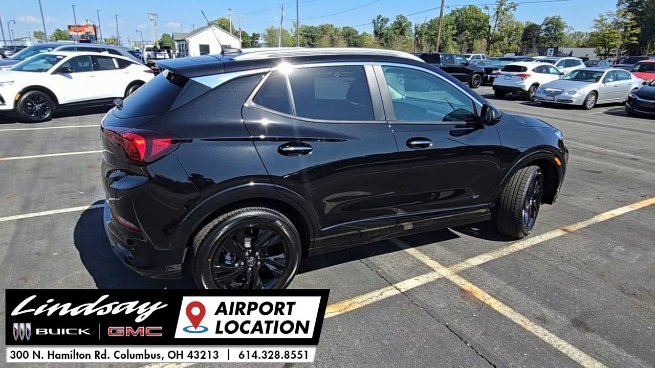 2026 Buick Encore GX Sport Touring photo 2