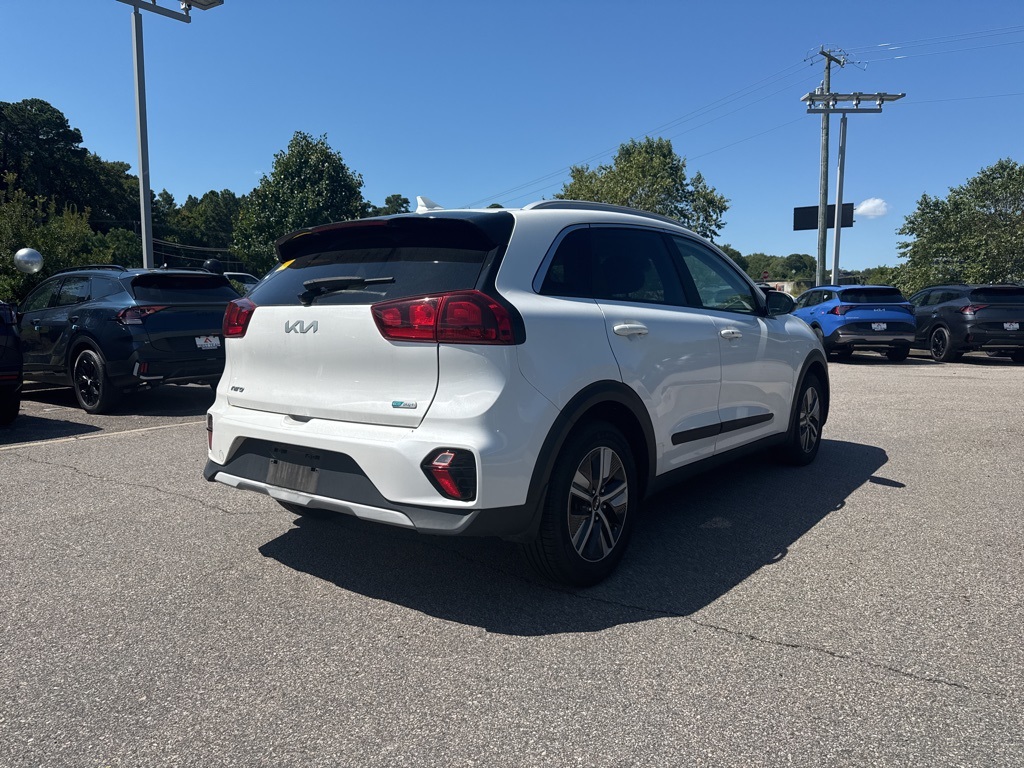 2022 Kia Niro Plug-In Hybrid LXS photo 4