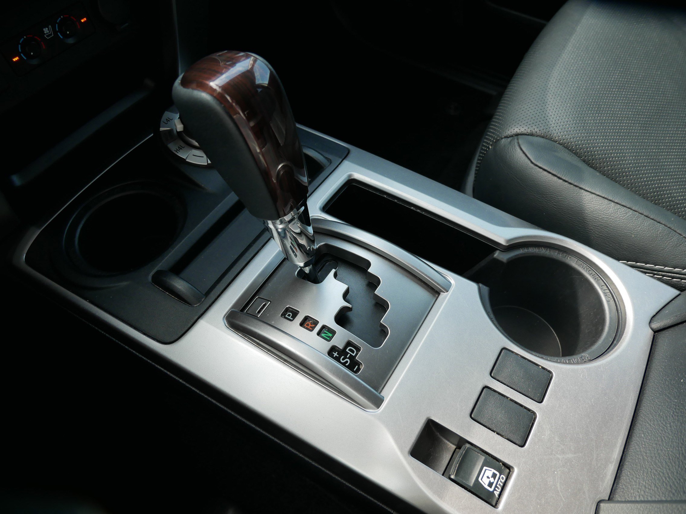 2022 Toyota 4Runner Limited photo 22