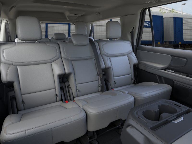 2025 Ford Expedition MAX photo 11