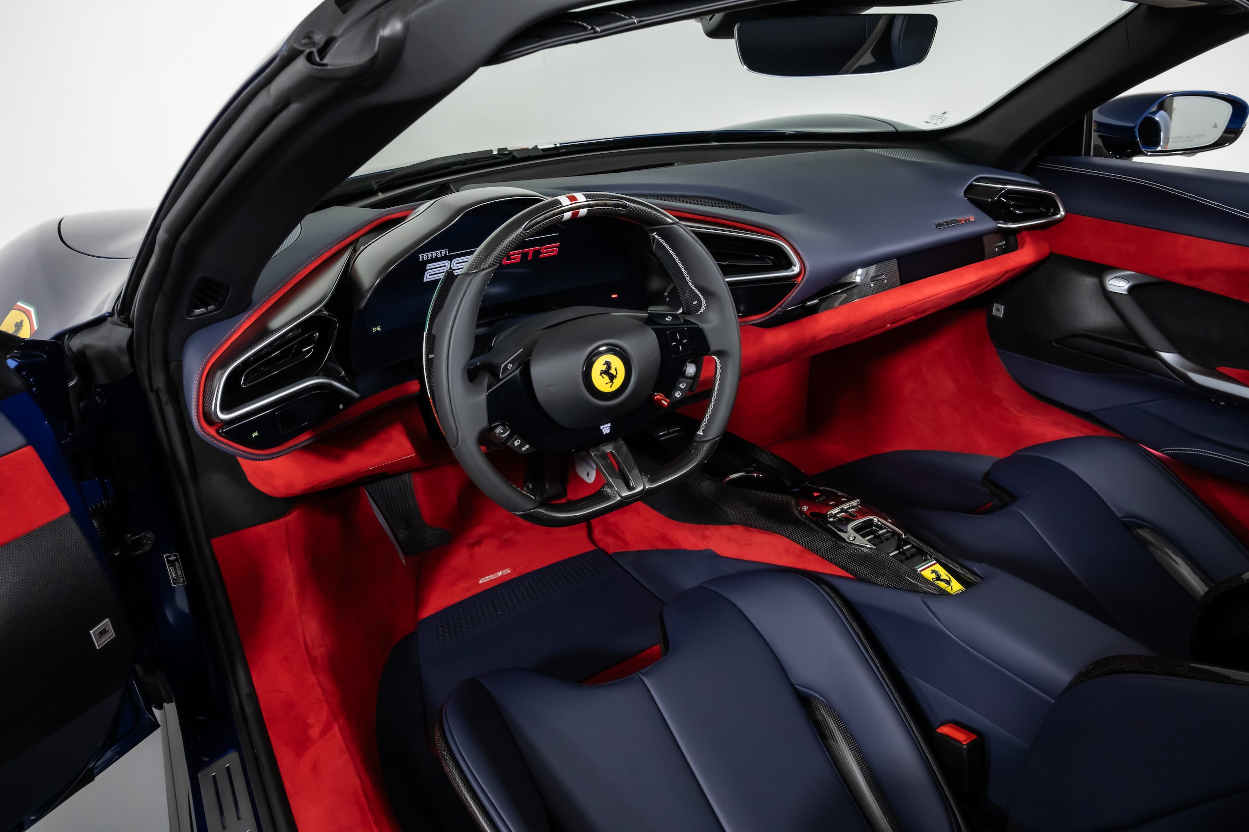 2024 Ferrari 296 GTS photo 4