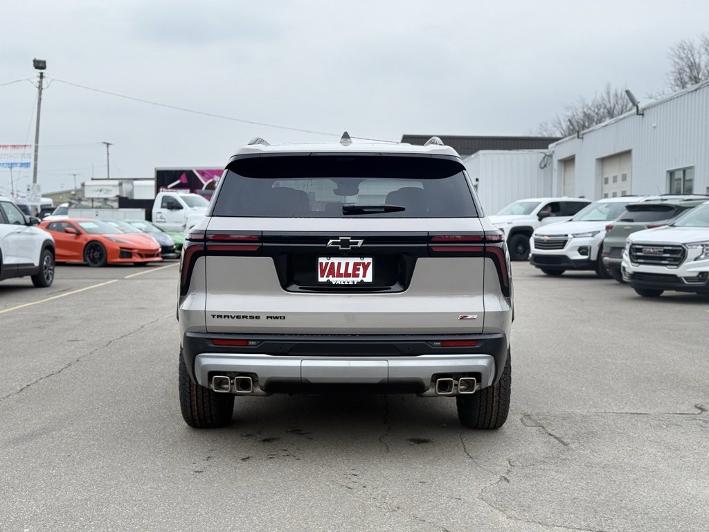 2026 Chevrolet Traverse Z71 photo 4