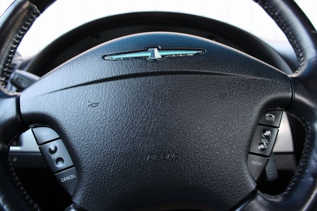2005 Ford Thunderbird Base photo 11