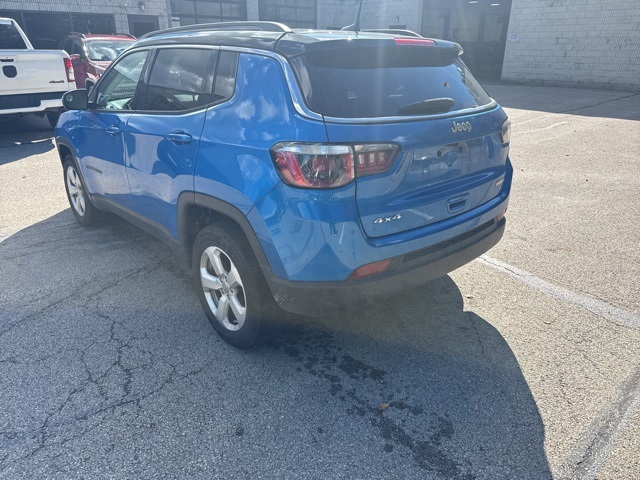 2019 Jeep Compass Latitude photo 2