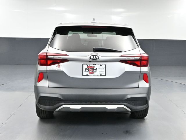 2021 Kia Seltos LX photo 2