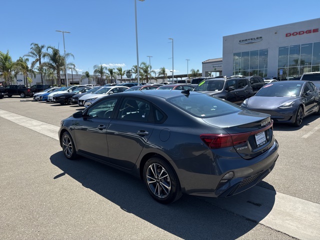 2023 Kia Forte LXS photo 4