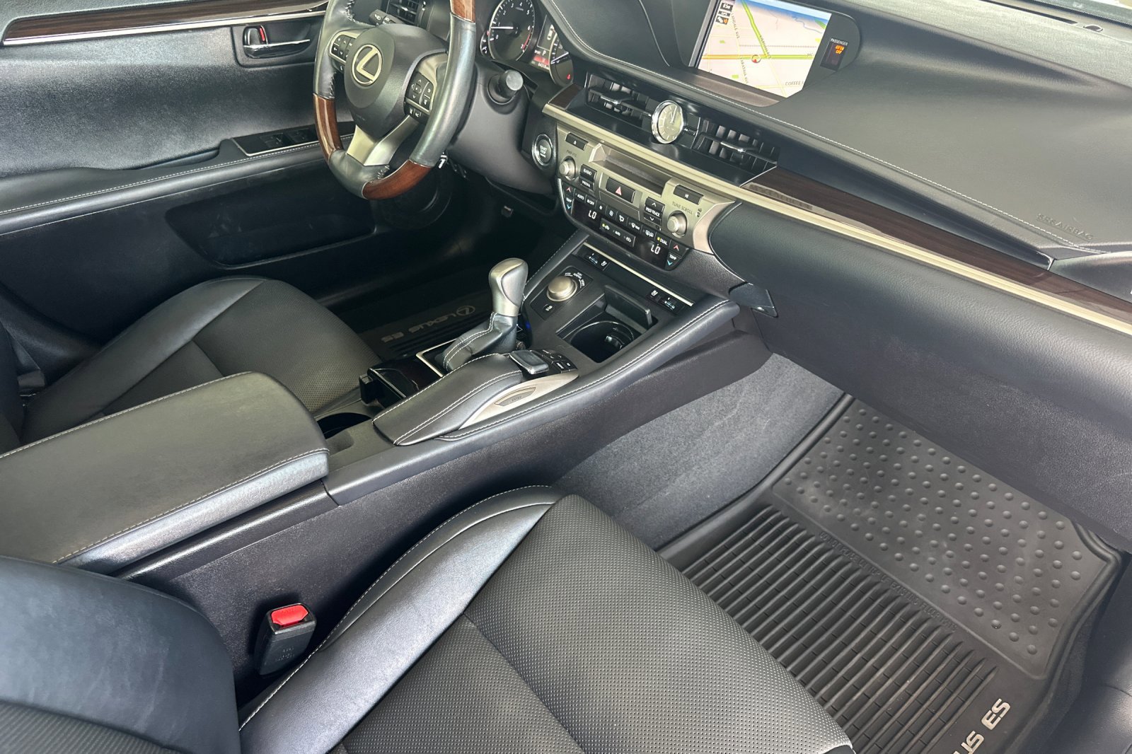 2018 Lexus ES 350 photo 15