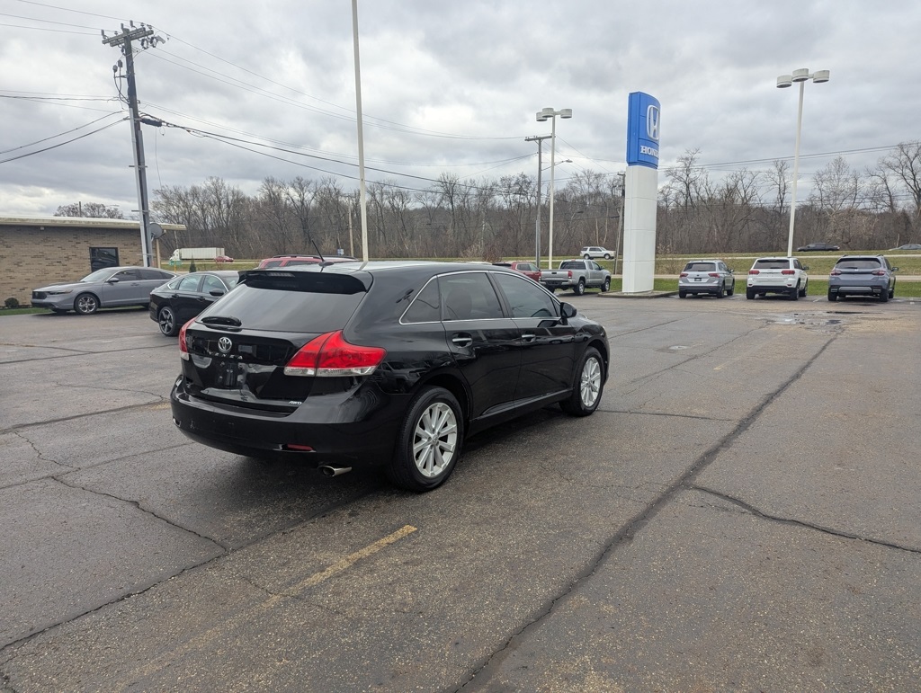 2011 Toyota Venza Base photo 3