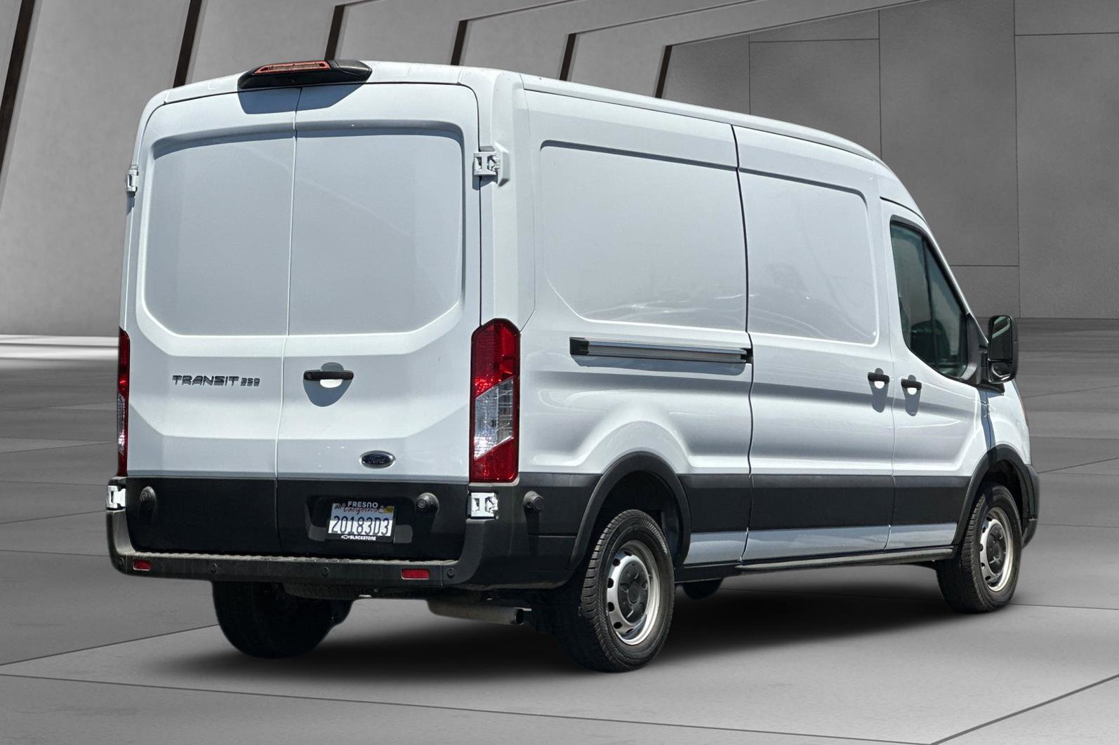 2020 Ford Transit photo 3