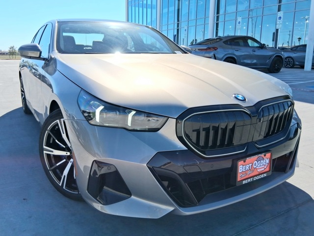 2026 BMW 5 Series 530i's photo