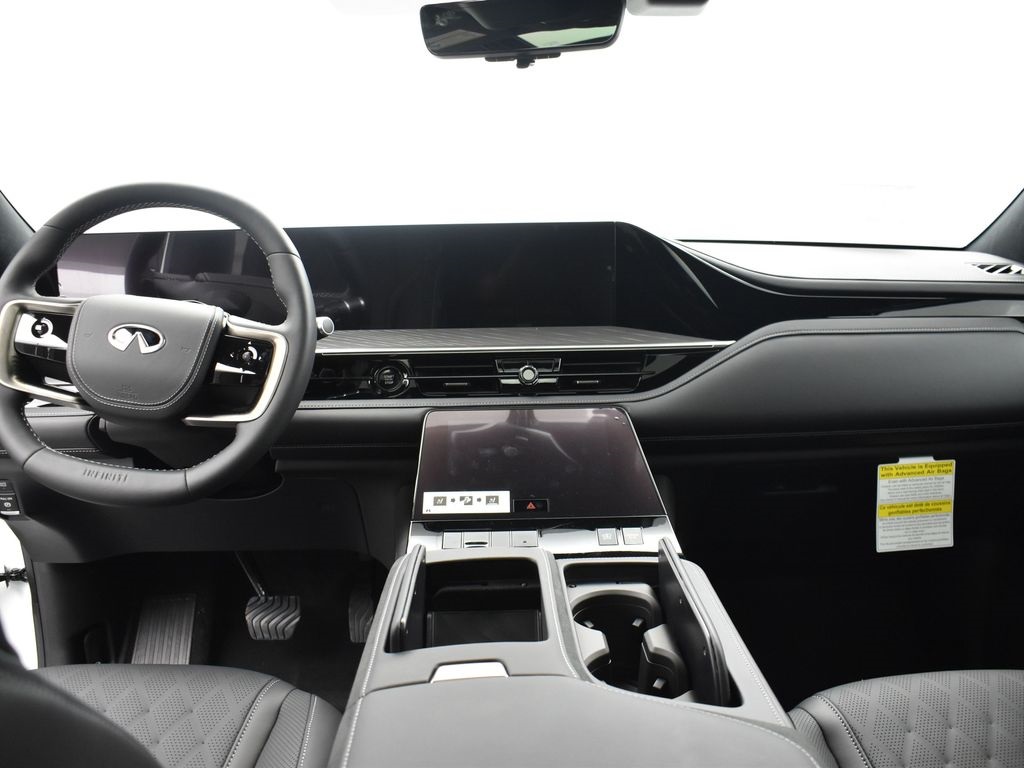 2026 Infiniti QX80 photo 17