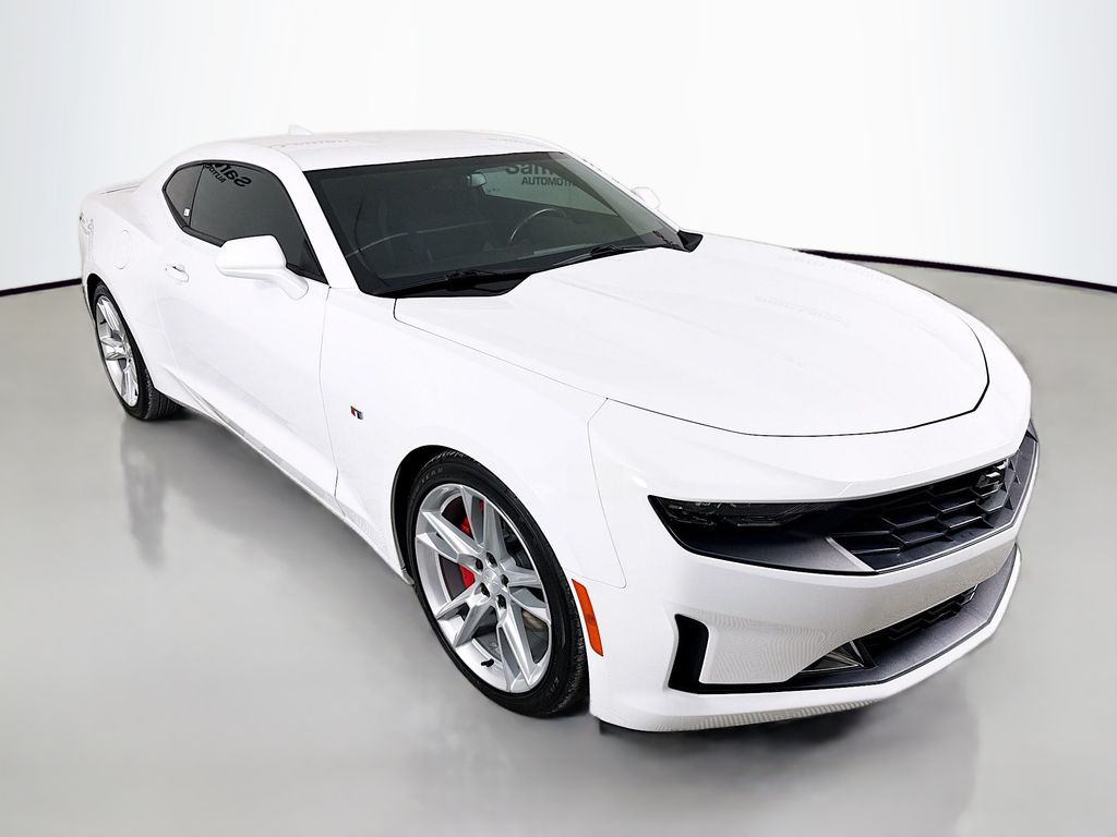 2021 Chevrolet Camaro 1LT's photo