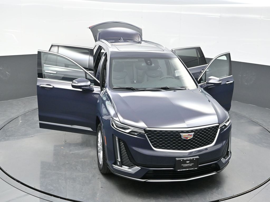 2025 Cadillac XT6 Luxury photo 29