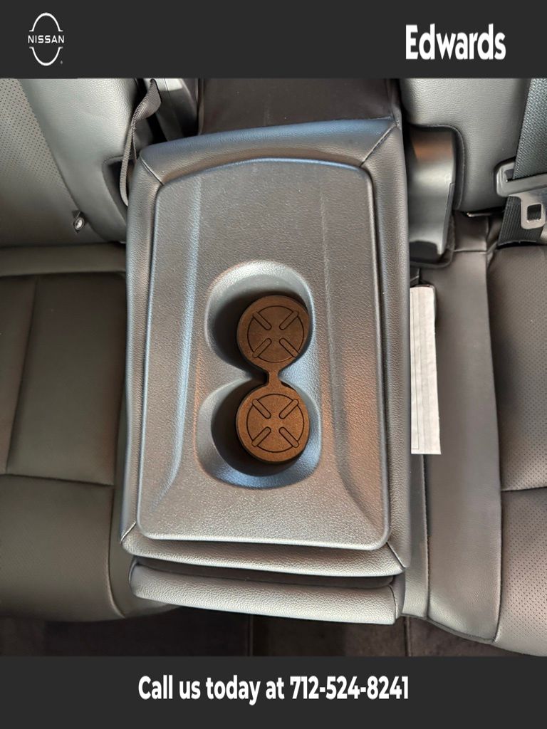 2019 Nissan Rogue SL photo 15