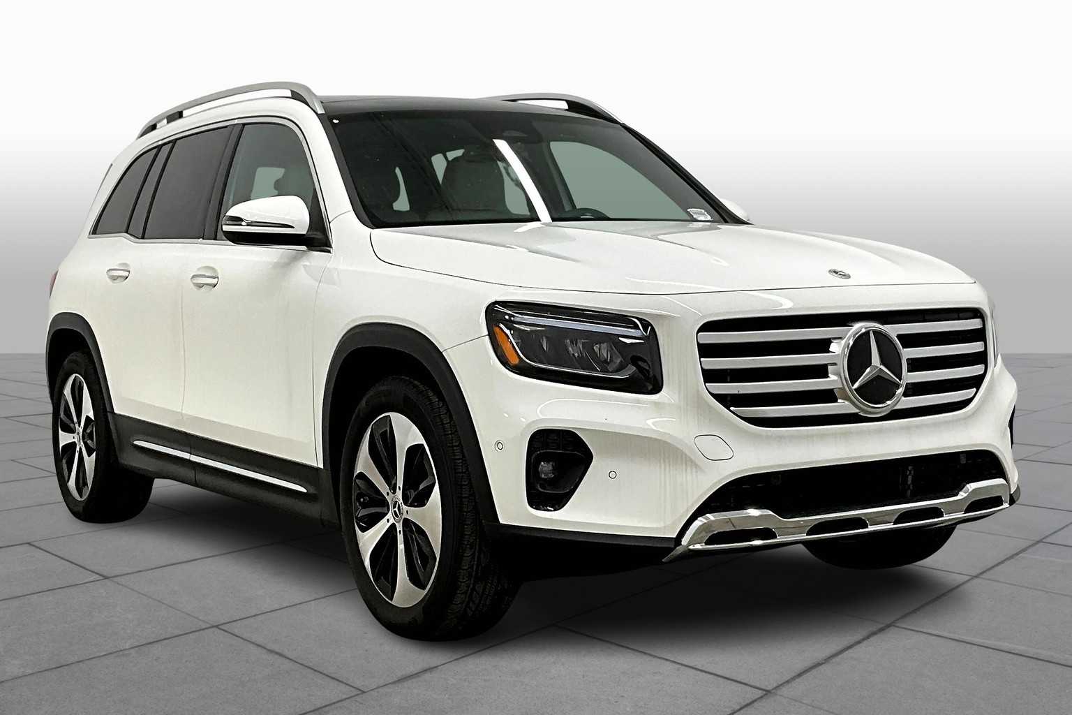 2025 Mercedes Benz GLB 250 photo 2