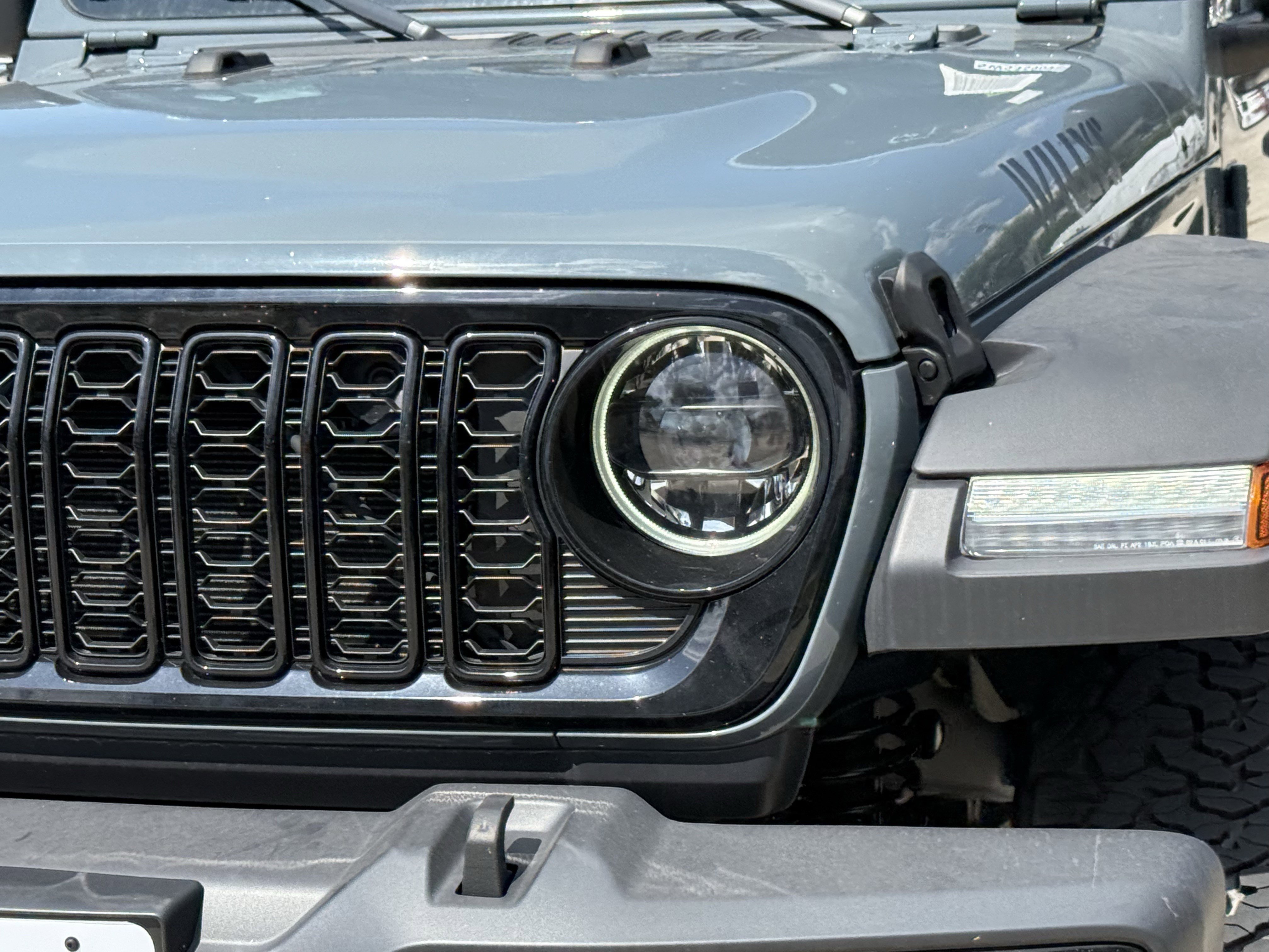 2025 Jeep Wrangler Willys photo 2