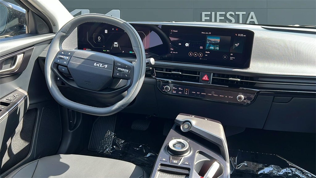2025 Kia EV6 Light photo 15