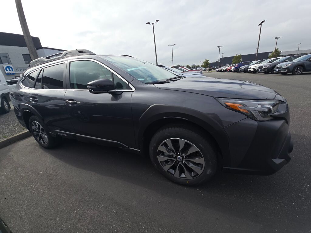 2025 Subaru Outback Limited photo 4