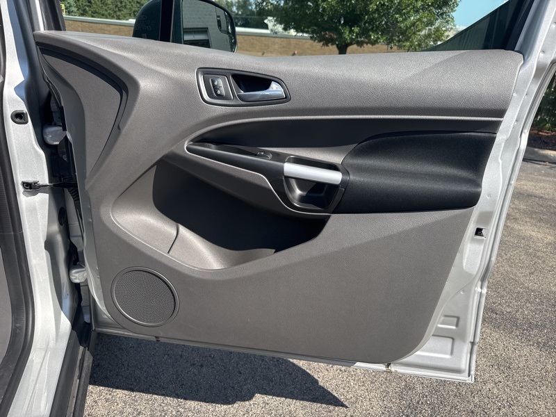 2023 Ford Transit Connect XLT Passenger Wagon photo 40