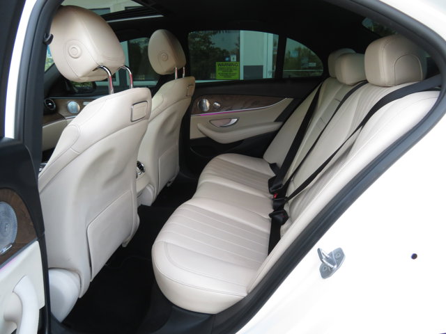 2018 Mercedes Benz E 300 photo 16