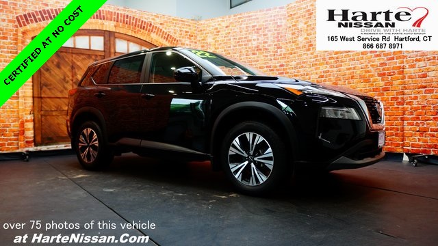 2022 Nissan Rogue SV's photo